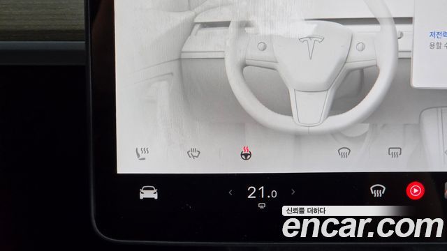 Tesla Model Y Long Range AWD 2024 — фото 29