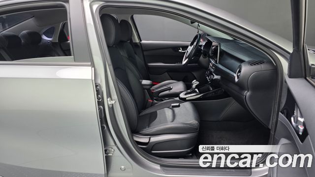 Kia K3 (II) 1.6 Prestige 2023 — фото 26