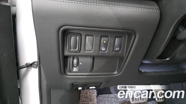 Renault Korea QM6 2.0 GDe PREMIERE 2WD 2020 — фото 17