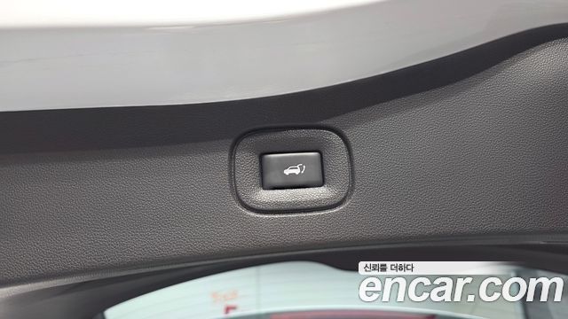 Renault Korea QM6 2.0 GDe PREMIERE 2WD 2020 — фото 27