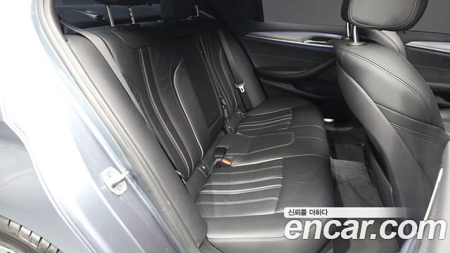 BMW 5 Series (G30) 530i M Sport Package 2017 — фото 12