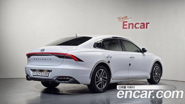 Hyundai Grandeur (IG) 3.0 LPi (Taxi) example 2023 — фото 2