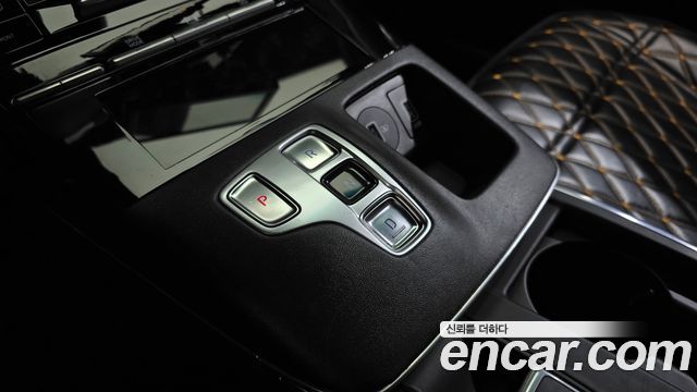 Hyundai Grandeur (IG) 3.0 LPi (Taxi) example 2023 — фото 9