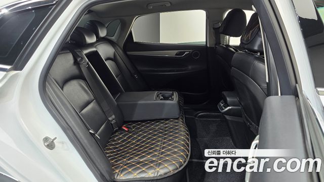 Hyundai Grandeur (IG) 3.0 LPi (Taxi) example 2023 — фото 11