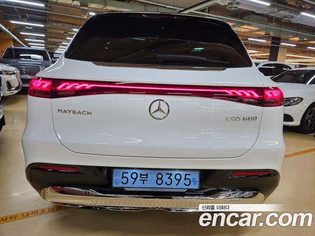 Mercedes-Benz EQS SUV (X296) Maybach EQS680 4MATIC 2024 — фото 4
