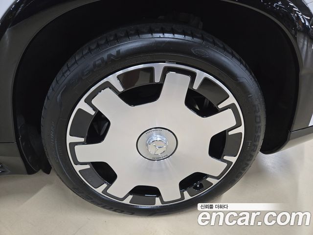 Mercedes-Benz EQS SUV (X296) Maybach EQS680 4MATIC 2024 — фото 5