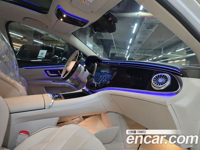 Mercedes-Benz EQS SUV (X296) Maybach EQS680 4MATIC 2024 — фото 15