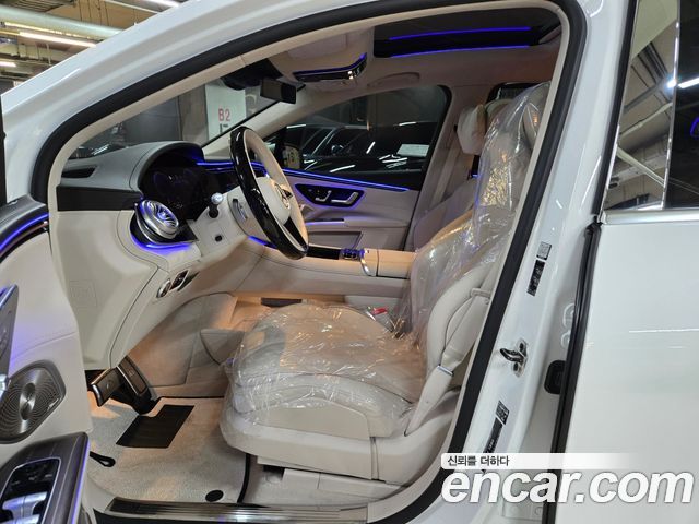 Mercedes-Benz EQS SUV (X296) Maybach EQS680 4MATIC 2024 — фото 18