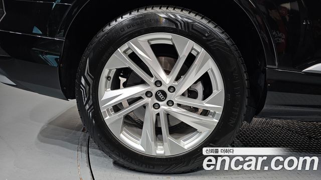 Audi Q7 (4M) 45 TDI Quattro Premium 2022 — фото 21