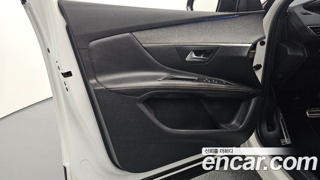 Peugeot 3008 (II) 1.5 BlueHDi GT Line 2019 — фото 30