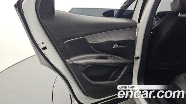 Peugeot 3008 (II) 1.5 BlueHDi GT Line 2019 — фото 31