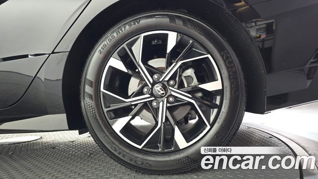 Hyundai Sonata The Edge (DN8) 1.6 Turbo Exclusive 2024 — фото 21