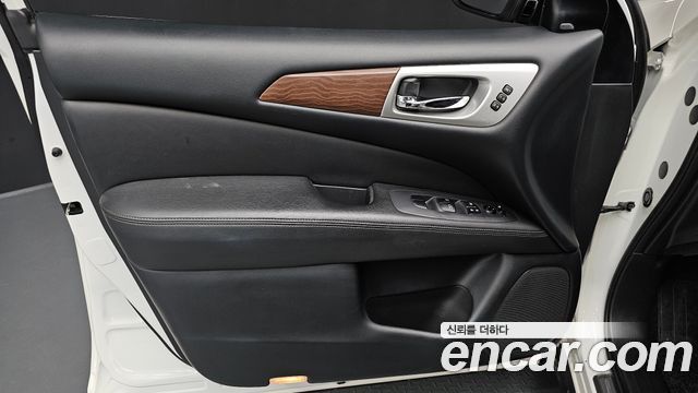 Nissan Pathfinder (IV) 3.5 4WD 2018 — фото 24