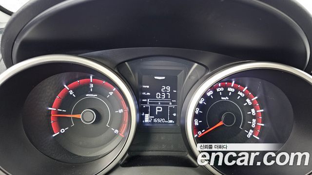 KG Mobility (SsangYong) Tivoli Diesel VX 2WD 2016 — фото 8