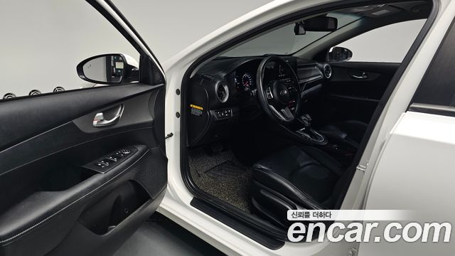Kia K3 Prestige 2021 — фото 10
