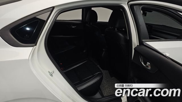 Kia K3 Prestige 2021 — фото 12