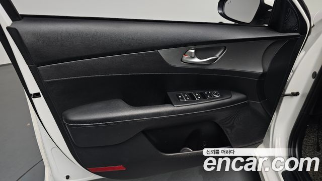 Kia K3 Prestige 2021 — фото 24