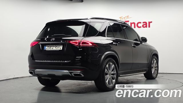Mercedes-Benz GLE-Class (W167) GLE300d 4MATIC 2023 — фото 2