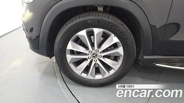 Mercedes-Benz GLE-Class (W167) GLE300d 4MATIC 2023 — фото 5