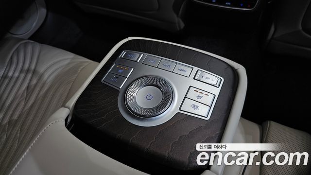 Genesis G80 (RG3) Gasoline 2.5 Turbo AWD 2022 — фото 19