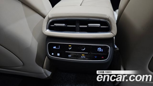 Genesis G80 (RG3) Gasoline 2.5 Turbo AWD 2022 — фото 28
