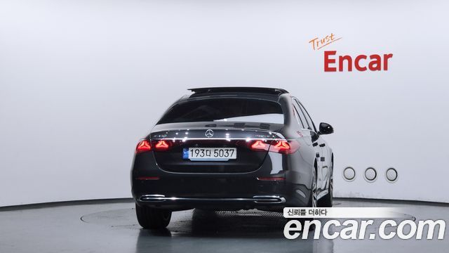 Mercedes-Benz E-Class (W214) E300 4MATIC Exclusive 2024 — фото 4