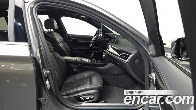 BMW 7 Series (G11) 730Ld xDrive M Sport 2018 — фото 11
