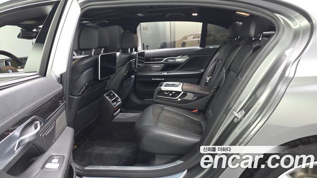 BMW 7 Series (G11) 730Ld xDrive M Sport 2018 — фото 26