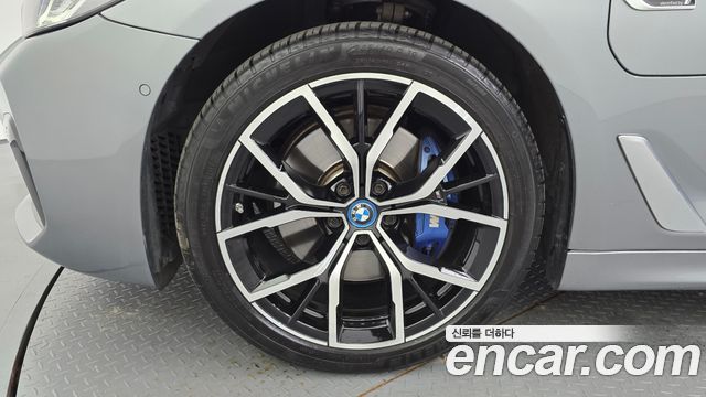 BMW 5 Series (G30) 530e M Sport 2023 — фото 5