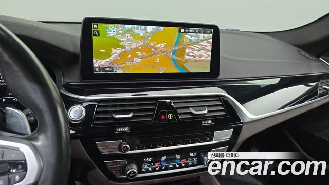 BMW 5 Series (G30) 530e M Sport 2023 — фото 12