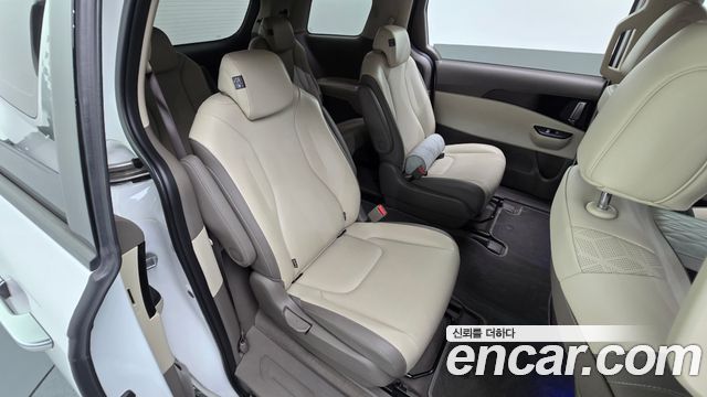Kia Carnival (IV) Diesel 9-Seater Prestige 2023 — фото 11