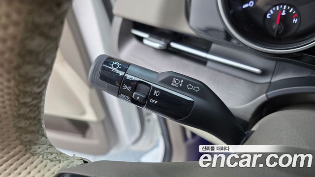 Kia Carnival (IV) Diesel 9-Seater Prestige 2023 — фото 30