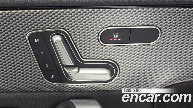 Mercedes-Benz A-Class (W177) A200d Sedan 2021 — фото 15