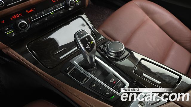 BMW 5 Series (F10) 528i xDrive M Aero Dynamic 2016 — фото 9