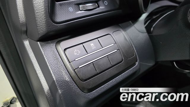 KG Mobility (SsangYong) Tivoli Air 1.6 IX 2WD 2018 — фото 12