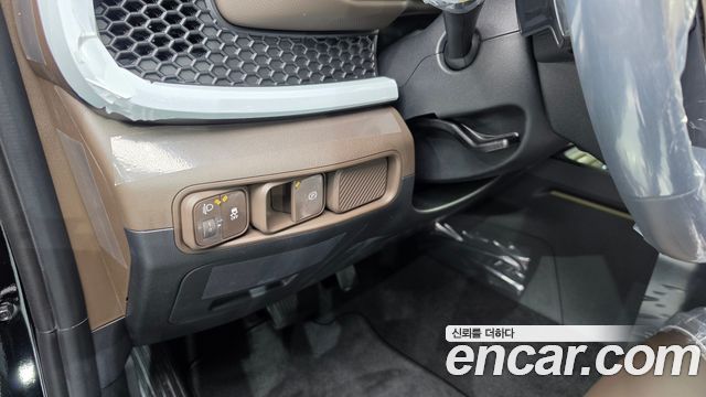 Kia Tasman 2.5T Gasoline 4WD Adventure 2027 — фото 24