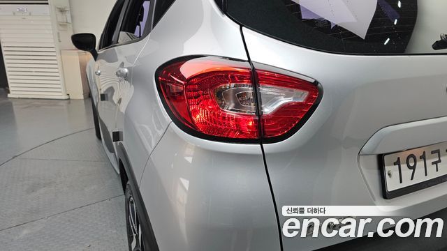 Renault Korea QM3 LE 2015 — фото 23