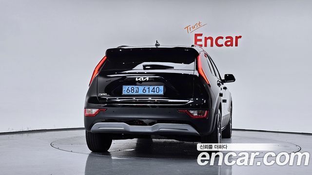 Kia Niro EV Air 2023 — фото 4