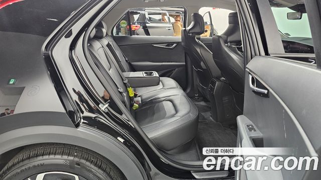 Kia Niro EV Air 2023 — фото 11