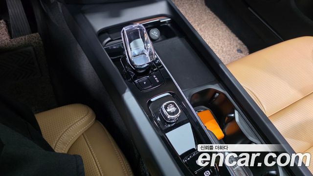 Volvo S60 (III) B5 Ultimate Bright 2023 — фото 9