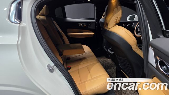 Volvo S60 (III) B5 Ultimate Bright 2023 — фото 12