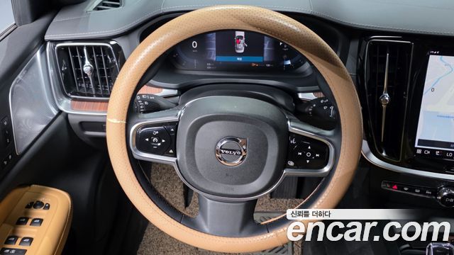 Volvo S60 (III) B5 Ultimate Bright 2023 — фото 13