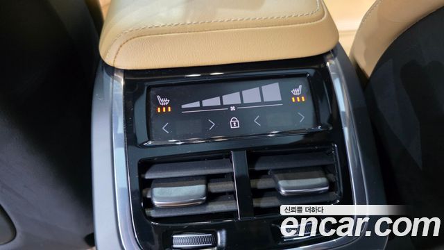 Volvo S60 (III) B5 Ultimate Bright 2023 — фото 19