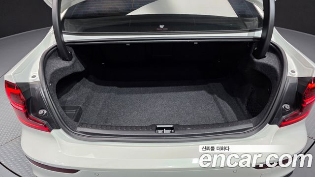Volvo S60 (III) B5 Ultimate Bright 2023 — фото 20