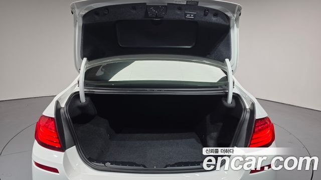 BMW 5 Series (F10) 520d M Aero Dynamic 2016 — фото 20