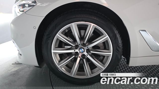 BMW 5 Series (G30) 520i Luxury 2018 — фото 5