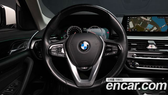 BMW 5 Series (G30) 520i Luxury 2018 — фото 13