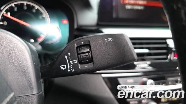 BMW 5 Series (G30) 520i Luxury 2018 — фото 35