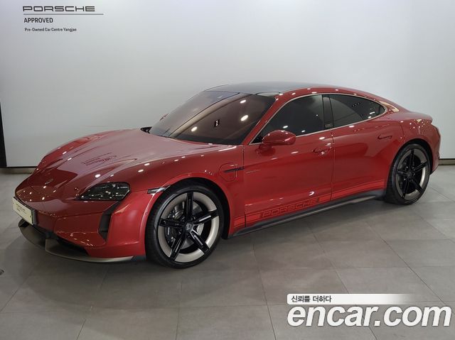 Porsche Taycan Turbo