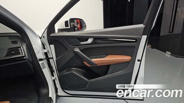 Audi Q5 (FY) 45 TFSI Quattro Premium 2021 — фото 24